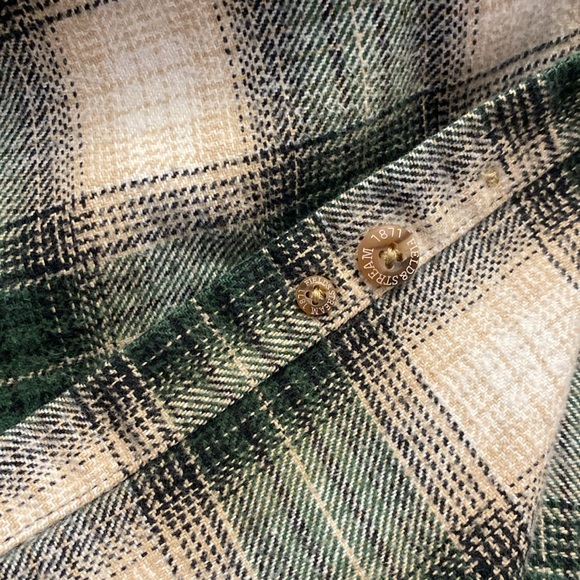 Field&Stream 1871 men’s 💯 cotton green plaid button down heavyweight shirt 🌞 - Picture 9 of 12